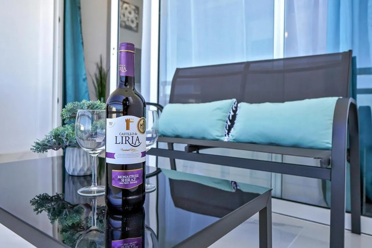 Modern Studio With A Sea View And Pool Access Ponderosa 801 Playa de las Américas Apartment